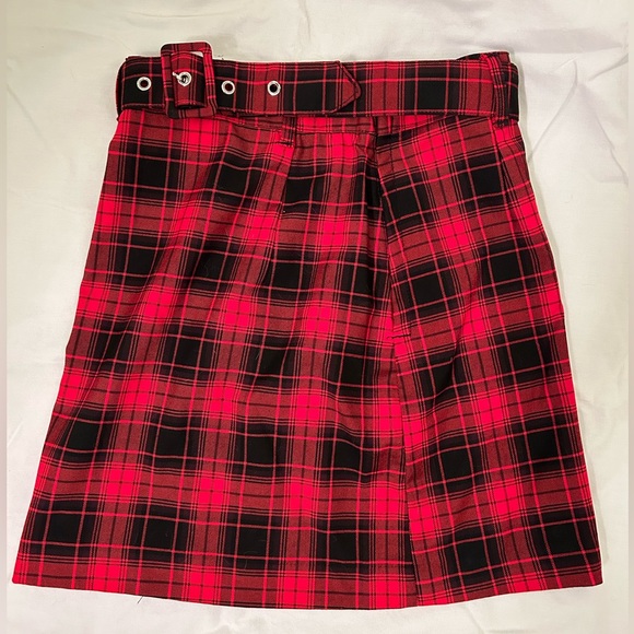 H&M Small Plaid Skirt - Picture 1 of 6